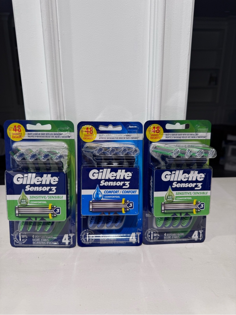Gillette sensor 3 disposable razors NEW